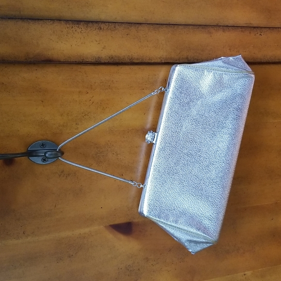 Silver Purse - Picture 9 of 16